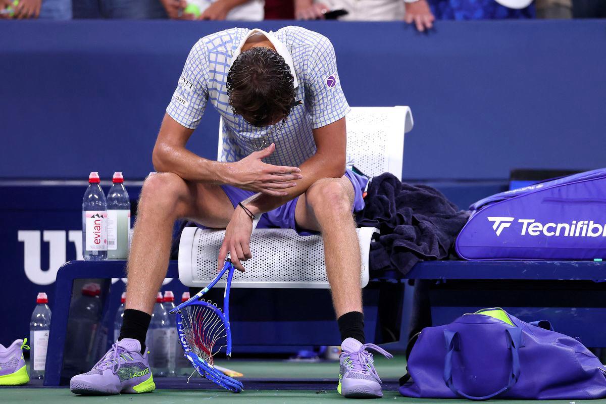 Daniil Medvedev fined $42,500 for US Open outburst against umpire Daniil Medvedev fined $42,500 for US Open outburst against umpire