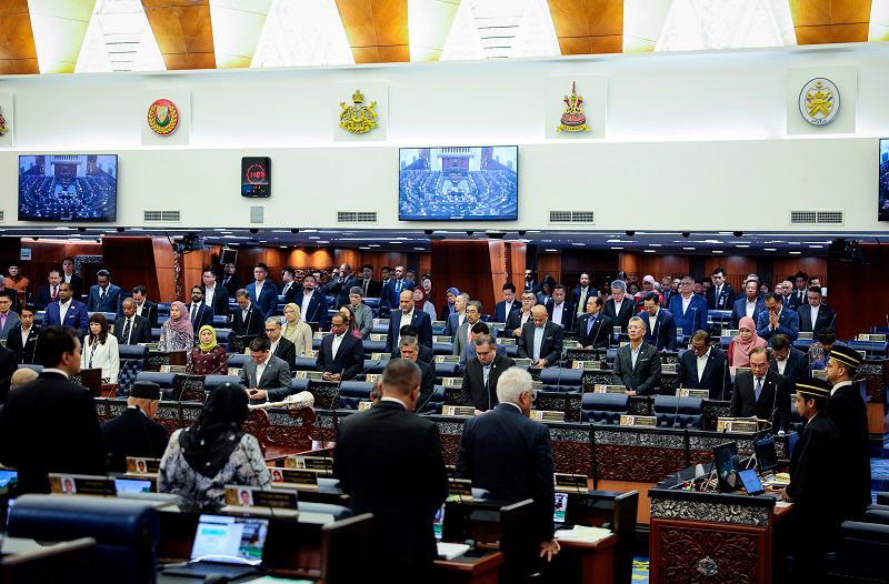 Dewan Rakyat extends condolences on passing of Tun Abdullah Dewan Rakyat extends condolences on passing of Tun Abdullah