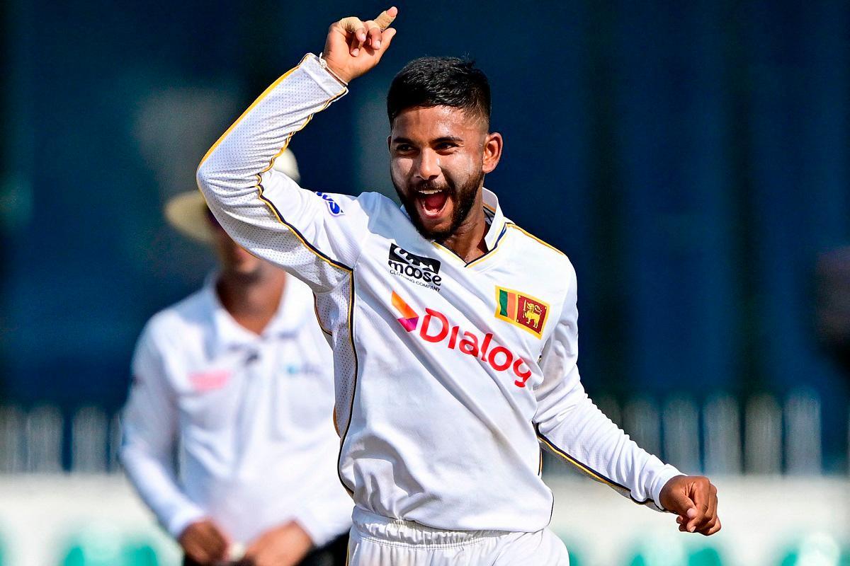 Dinusha shines on debut as Sri Lanka bowl out Bangladesh for 247
