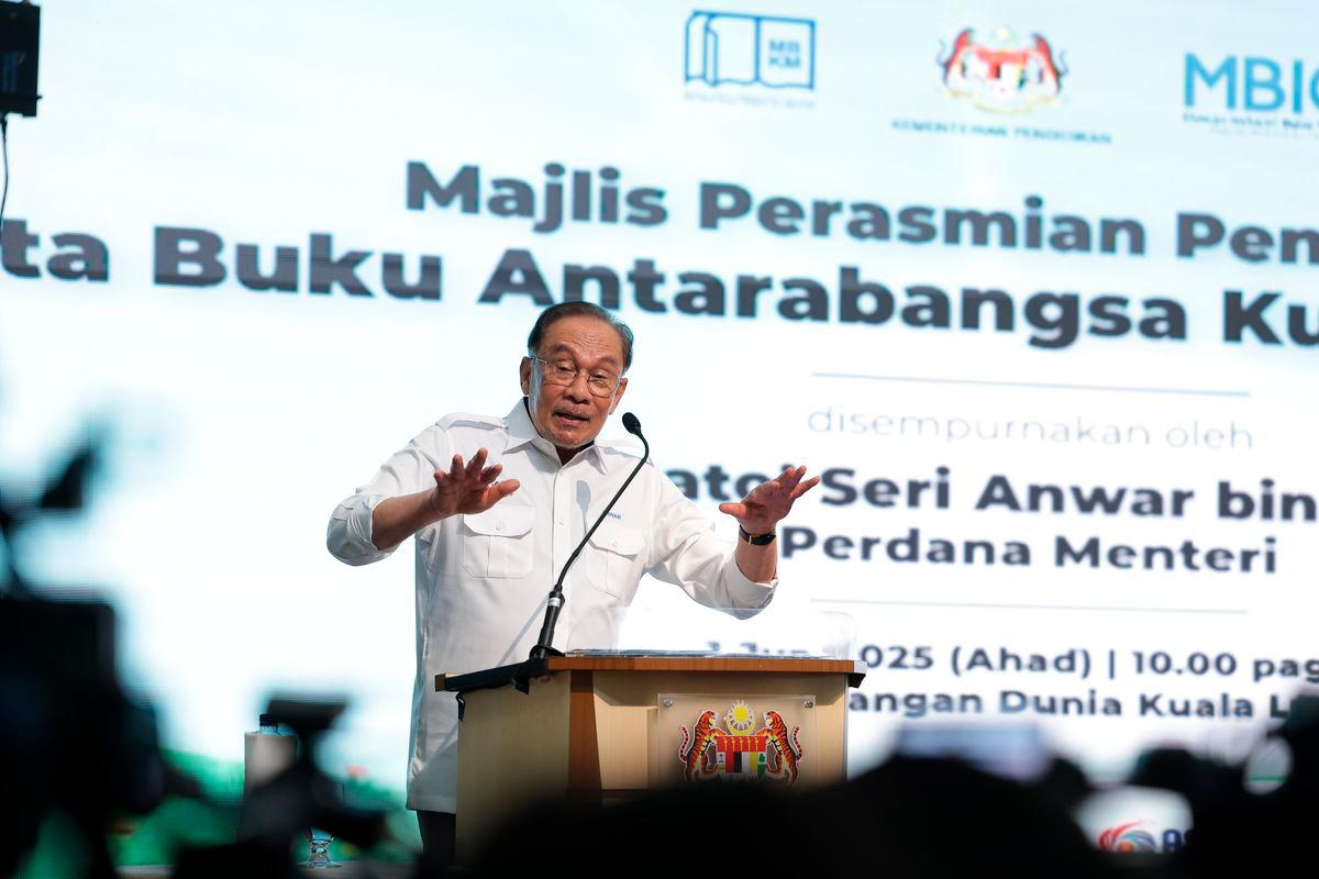 Disheartening that reading still not a culture in Malaysia, says PM Anwar Disheartening that reading still not a culture in Malaysia, says PM Anwar