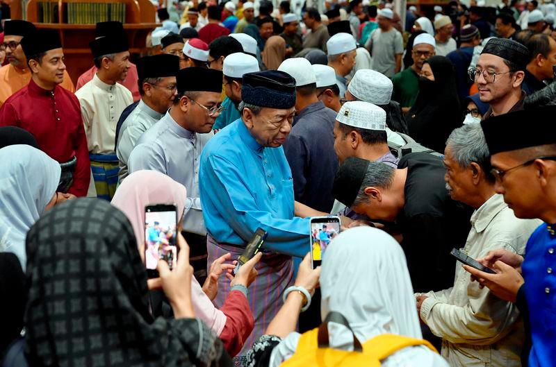 Do not exploit others with fake haj packages, says Selangor Sultan Do not exploit others with fake haj packages, says Selangor Sultan