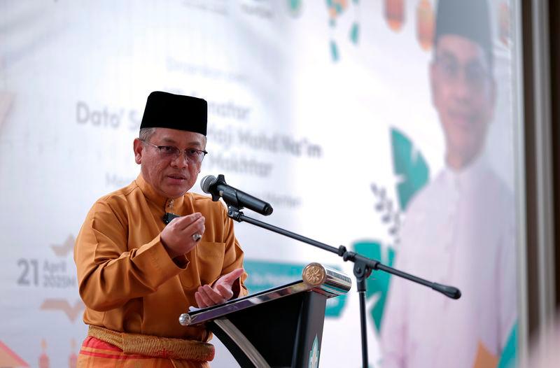 Don’t use Quranic verses, hadiths as tool to achieve political goals - Mohd Na’im Don’t use Quranic verses, hadiths as tool to achieve political goals - Mohd Na’im