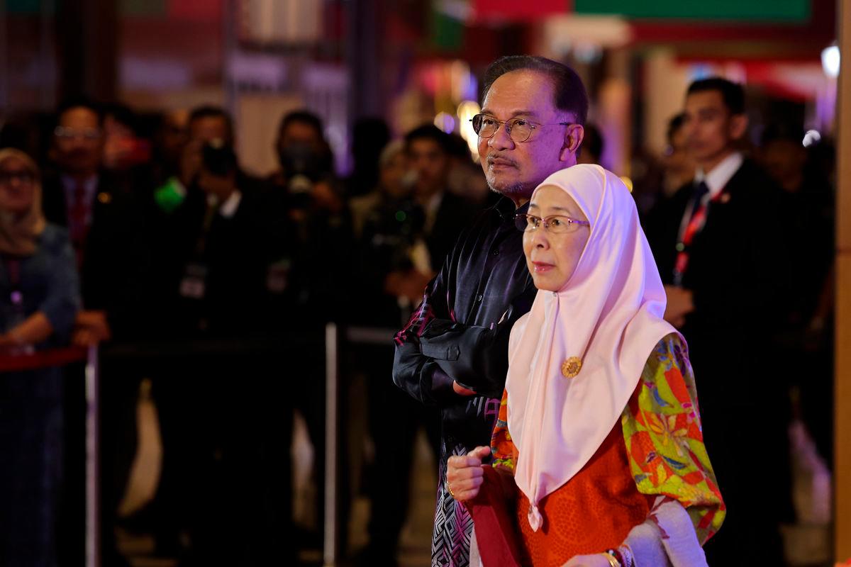 Dr Wan Azizah, leaders’ spouses visit ASEAN exhibition Dr Wan Azizah, leaders’ spouses visit ASEAN exhibition