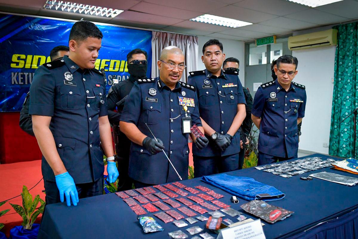 Drug syndicate using rented cars: Married couple among four arrested