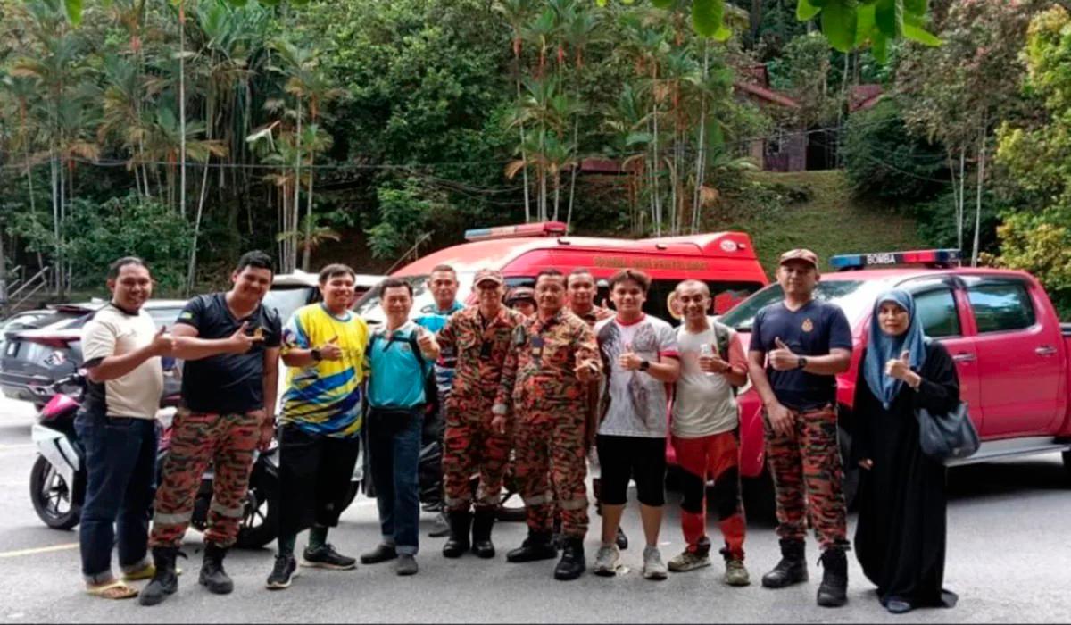 Dua remaja sesat diselamatkan selepas ‘WhatsApp’ lokasi keberadaan Dua remaja sesat diselamatkan selepas ‘WhatsApp’ lokasi keberadaan