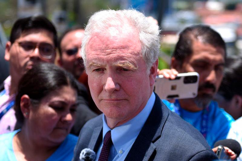 El Salvador rejects US senator's plea to free wrongly deported migrant El Salvador rejects US senator's plea to free wrongly deported migrant