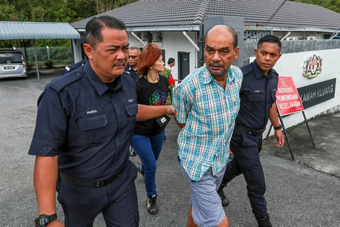 Elderly_couple_denies_firearm_and_drug_charges_in_Kluang_court Elderly couple denies firearm and drug charges in Kluang court