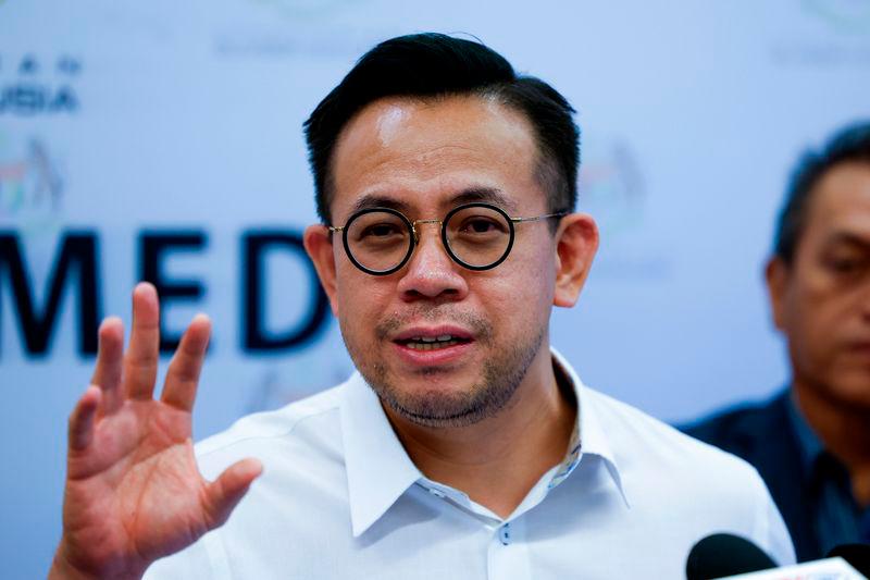 Employers will be allowed to use levy collection to train new graduates - Steven Sim 