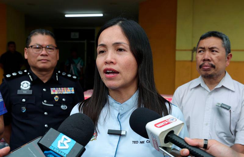 Enam stesen pemancar telekomunikasi 5G di JOHOR terjejas akibat banjir Enam stesen pemancar telekomunikasi 5G di JOHOR terjejas akibat banjir