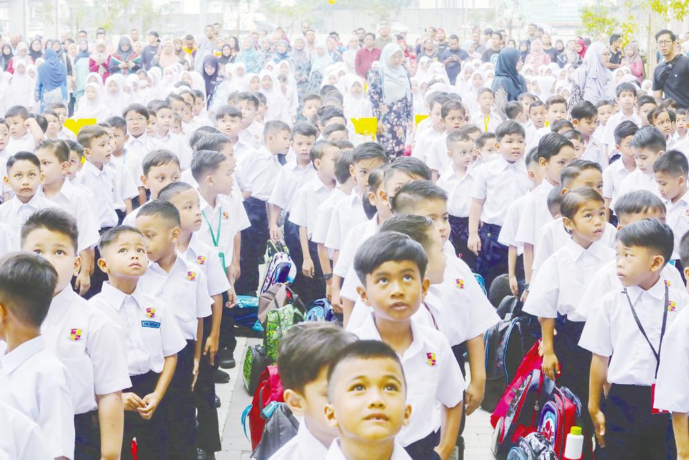 Experts weigh in on Malaysia's 11-year mandatory schooling Experts weigh in on Malaysia's 11-year mandatory schooling