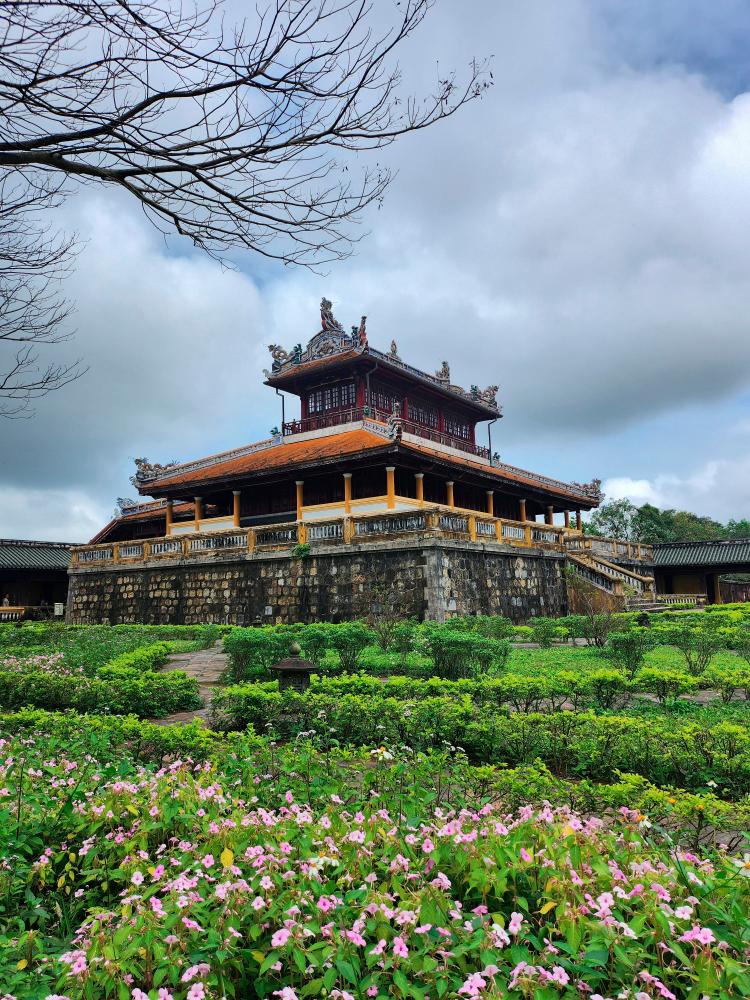 Exploring Hue City 