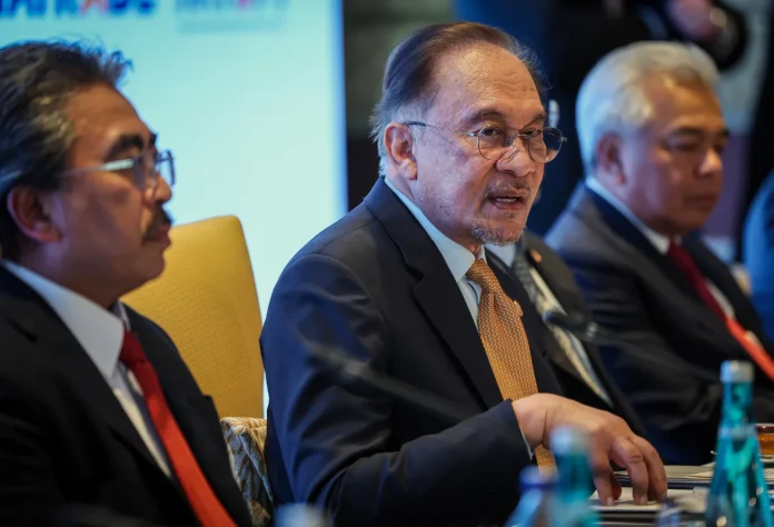 Anwar outlines leadership vision focused on integrity and economic reforms