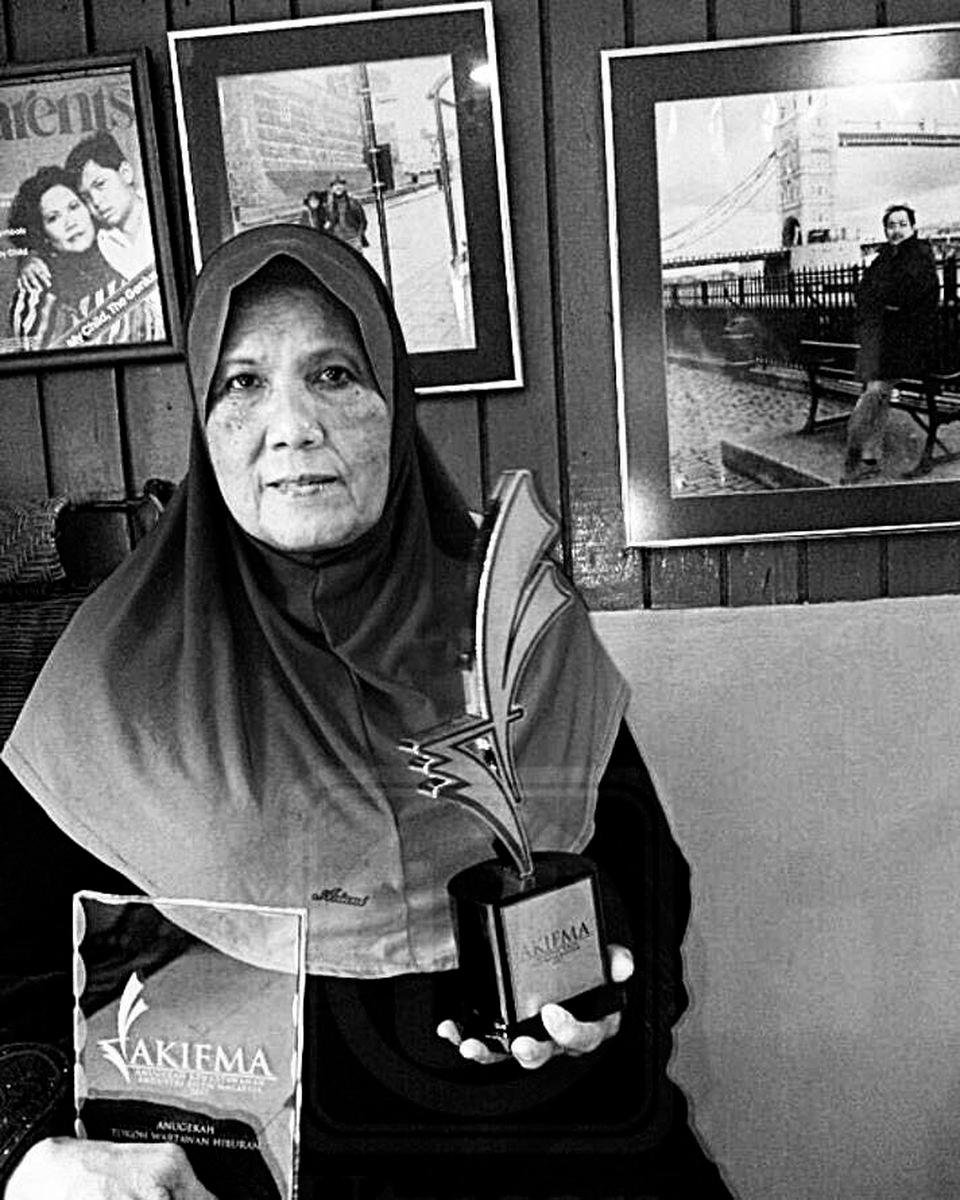 Fahmi extends condolences to family of veteran journalist Fauziah Rauf Fahmi extends condolences to family of veteran journalist Fauziah Rauf
