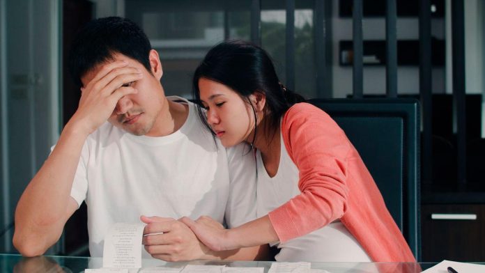 Father of two earning RM10k financially struggling, questions govt’s aid distribution 