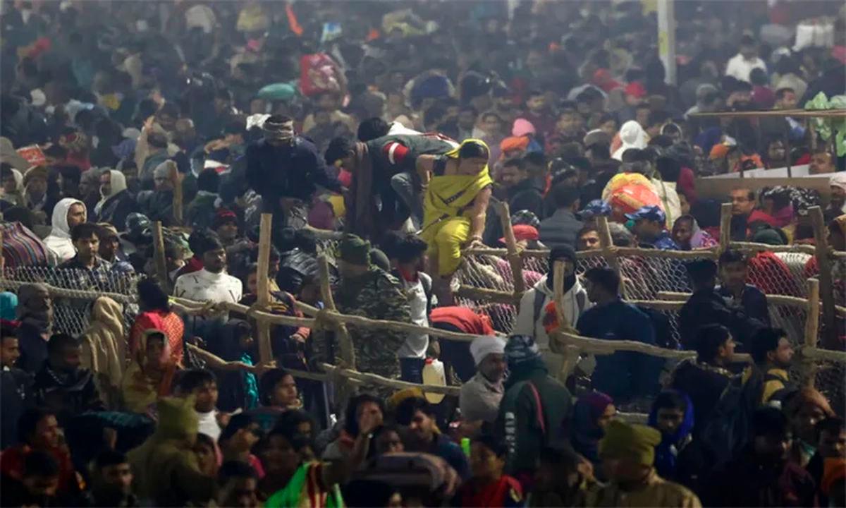 Festival stampede kills three near Indian temple