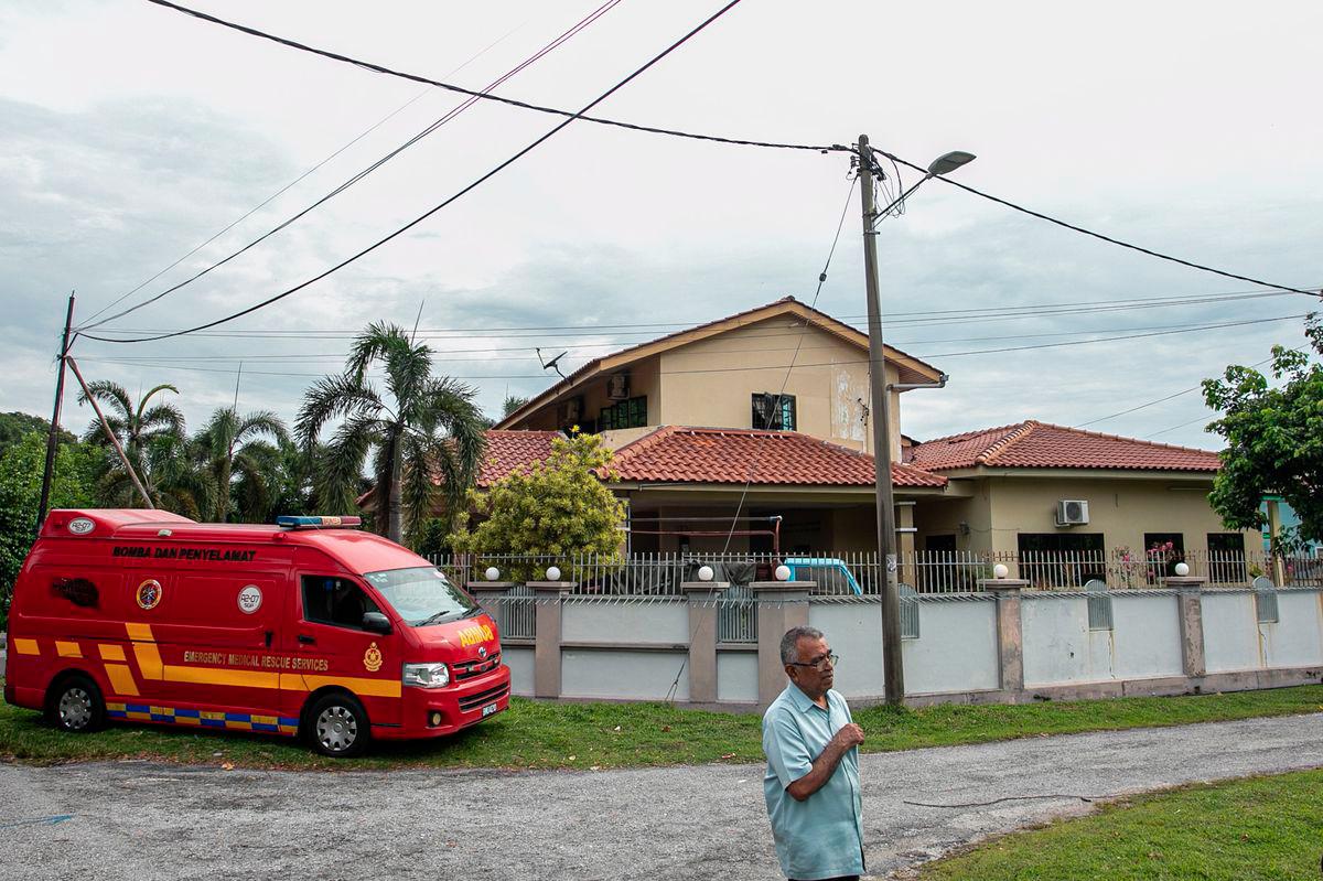 Fire hits Hamzah’s in-laws’ home after power outage - Son Fire hits Hamzah’s in-laws’ home after power outage - Son