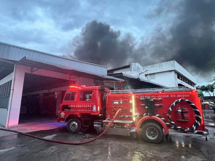 Fire razes factory in Perai