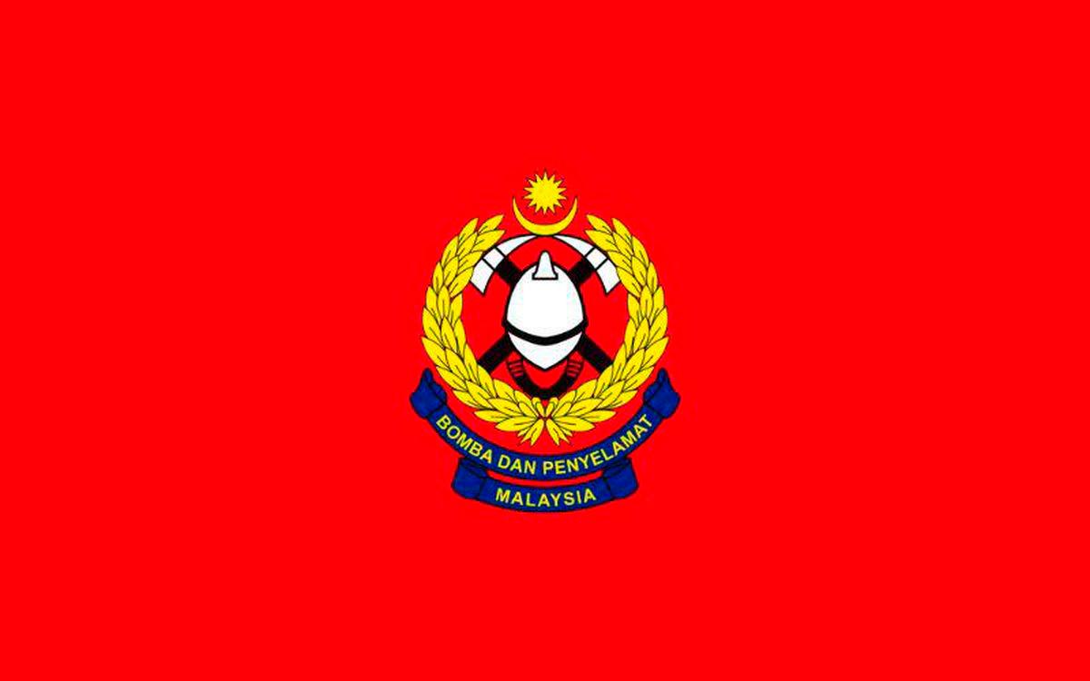 Firefighters rescue 200kg man from Johor apartment Firefighters rescue 200kg man from Johor apartment