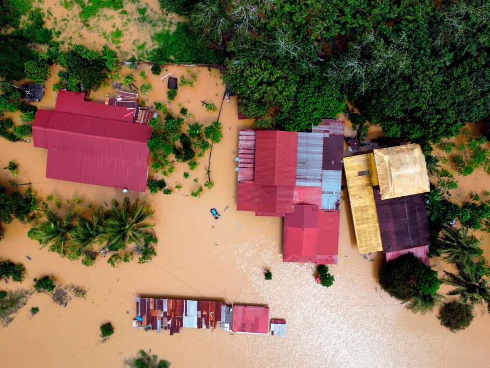 Floods: 180 evacuees still at relief centres in Johor and Sabah Floods: 180 evacuees still at relief centres in Johor and Sabah