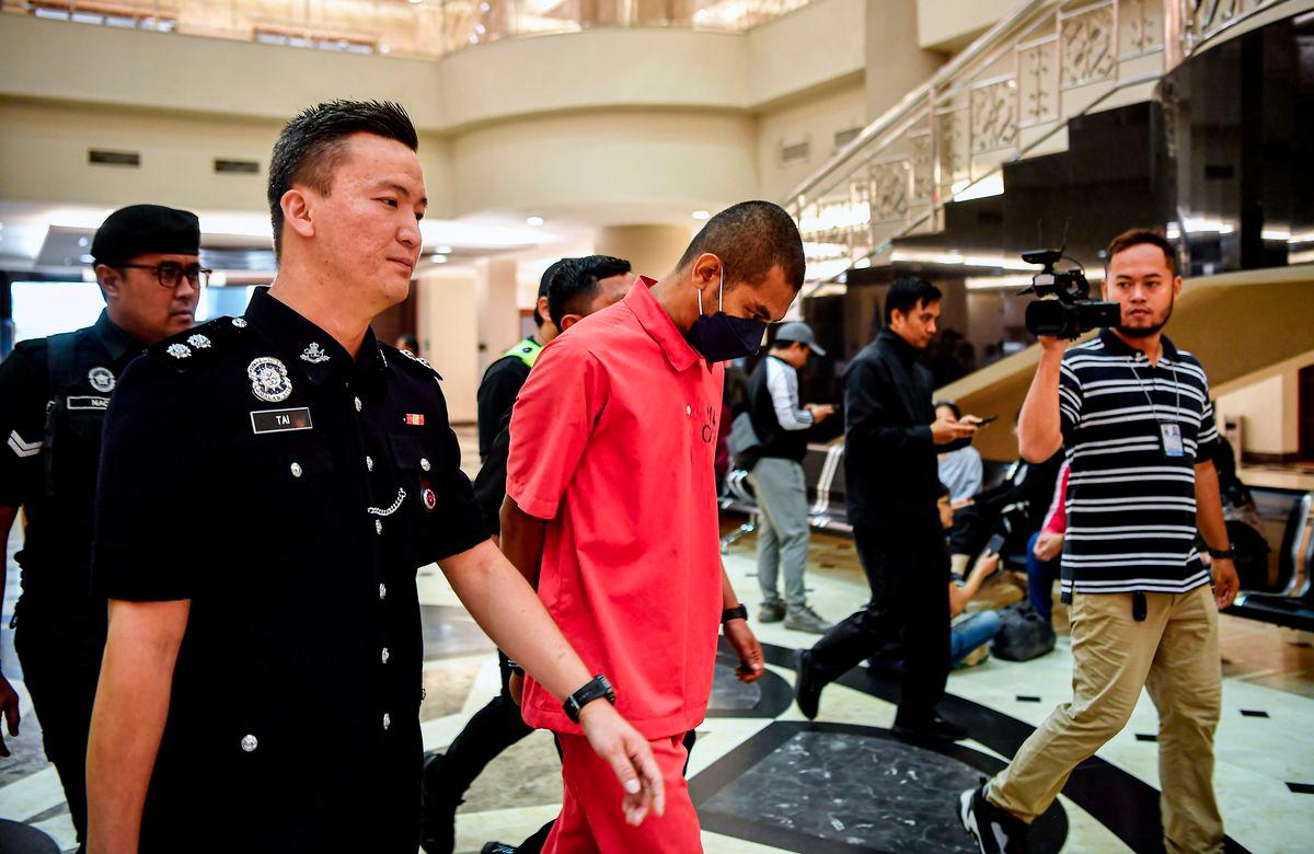 Food delivery rider gets year’s jail, one stroke for mobile phone loan fraud Food delivery rider gets year’s jail, one stroke for mobile phone loan fraud