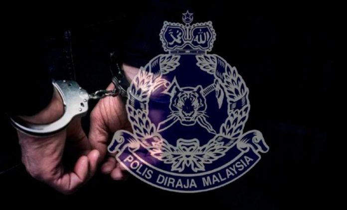 Four Datuks among eight nabbed over Ponzi racket Four Datuks among eight nabbed over Ponzi racket