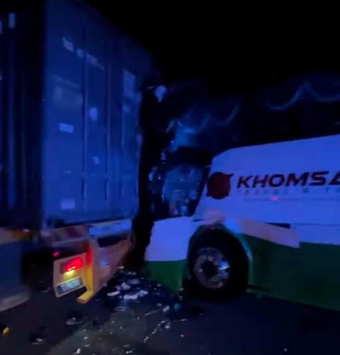 Four sisters among those injured in bus crash on North-South Expressway