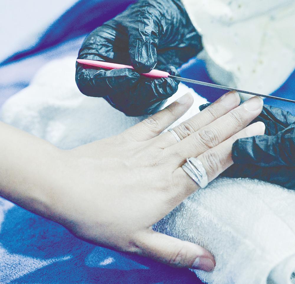 Fungal infections spike linked to nail salon services Fungal infections spike linked to nail salon services