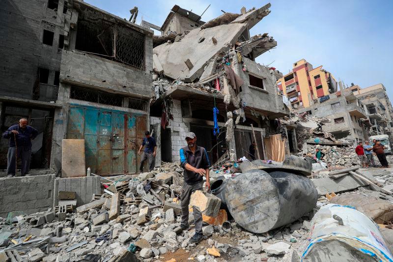 Gaza rescuers say Israeli strikes kill 53 Gaza rescuers say Israeli strikes kill 53