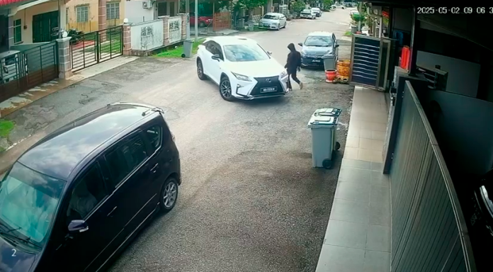 Gone in 360 seconds: Lexus RX200 stolen from house in Muar 