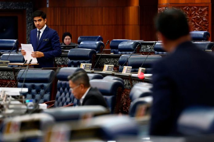 Govt backs stern action on schools that allow bullying