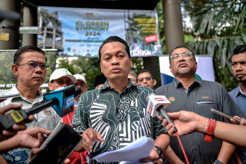 Govt considering proposal to ban asbestos use completely – Nik Nazmi