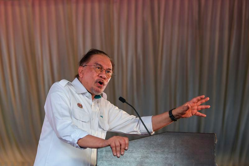 Gov’t did not hide addendum on Najib’s purported house arrest - Anwar
