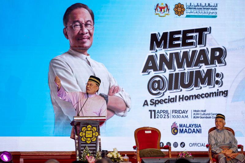 Gov’t mulls reviewing PTPTN loan rates, repayment terms - Anwar Gov’t mulls reviewing PTPTN loan rates, repayment terms - Anwar