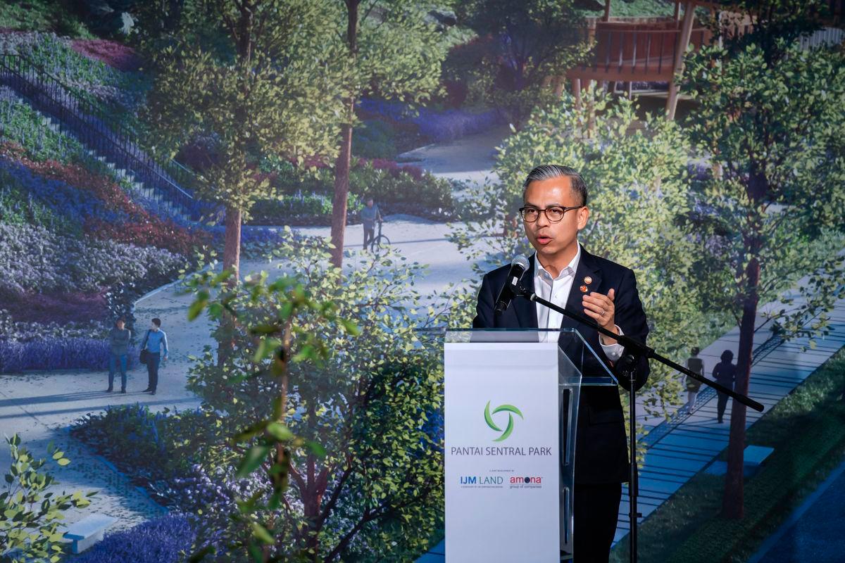 Govt will ensure telcos provide good services - Fahmi Govt will ensure telcos provide good services - Fahmi