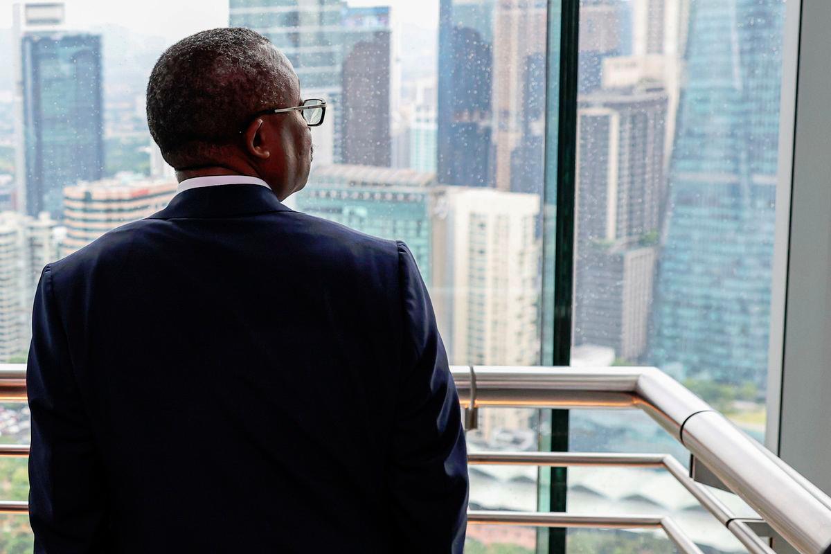 Guinea-Bissau president visits iconic Petronas Twin Towers