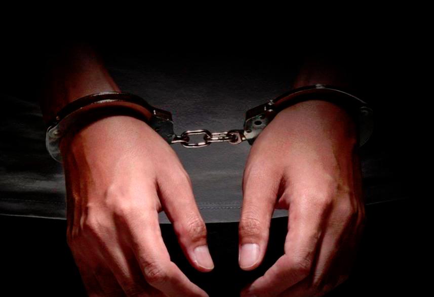 Guru besar, ketua pembantu tadbir direman kemuka butiran palsu