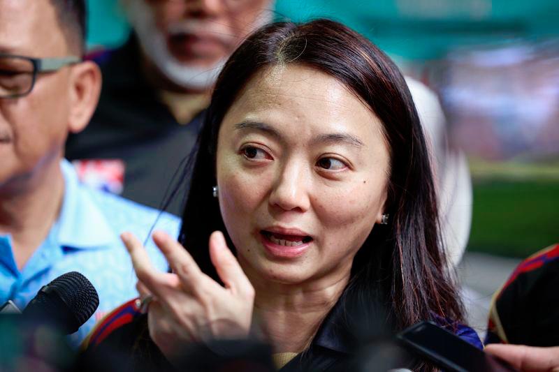 Hannah Yeoh to sue Razman Zakaria over alleged YTL link