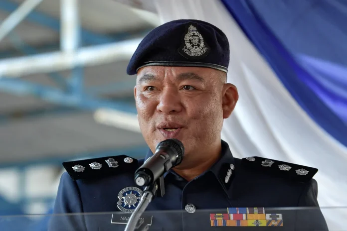 Helium cylinder explosion damages Kajang stalls and vehicles