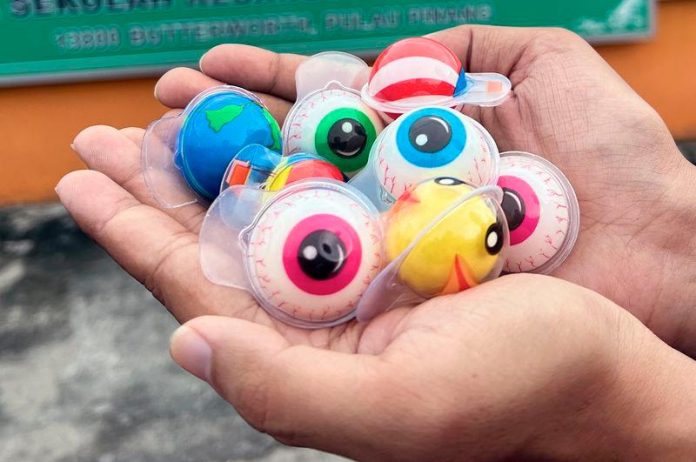 Hidden dangers of gummy candies for children