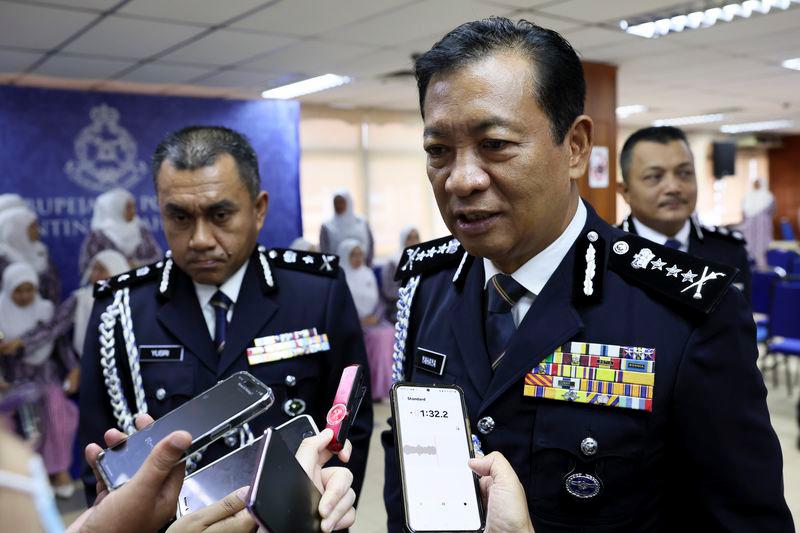 Housewife loses over RM150,000 to stock investment scam