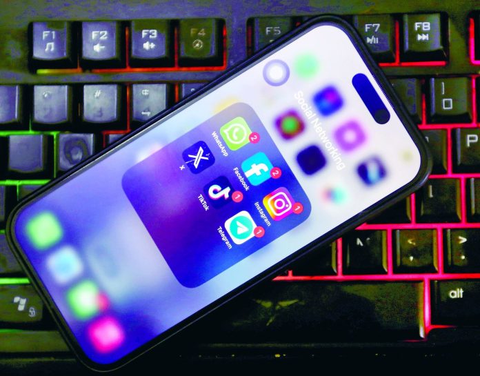 Image P10 - SU - Online - J When words are weaponised