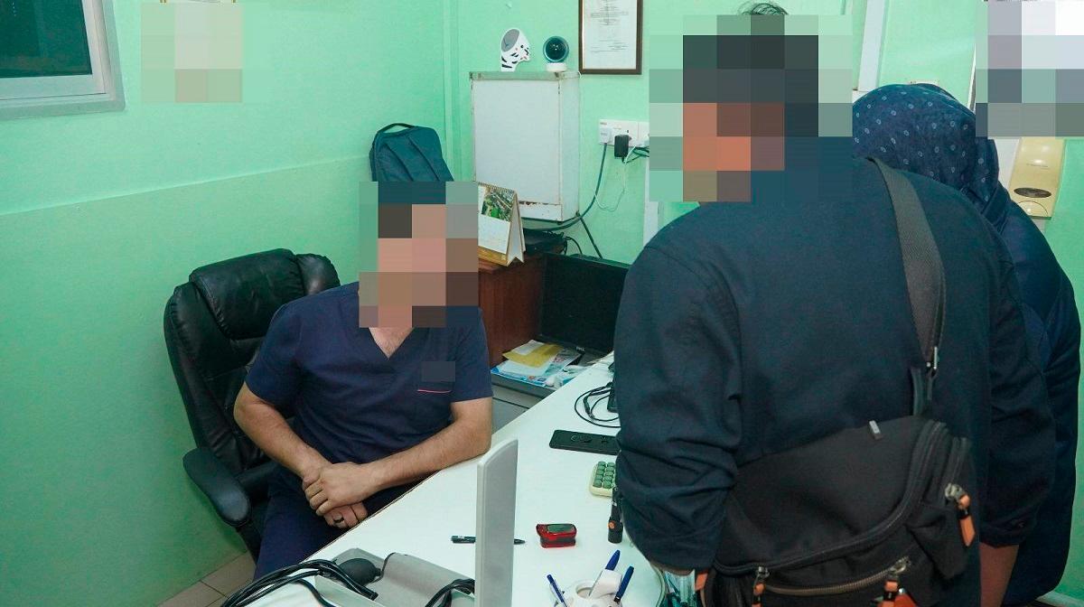 Immigration busts clinic employing uncertified foreign doctor