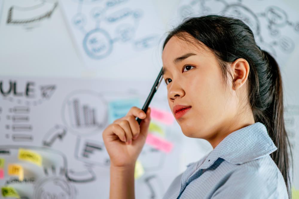 Importance of critical thinking in shaping decisions