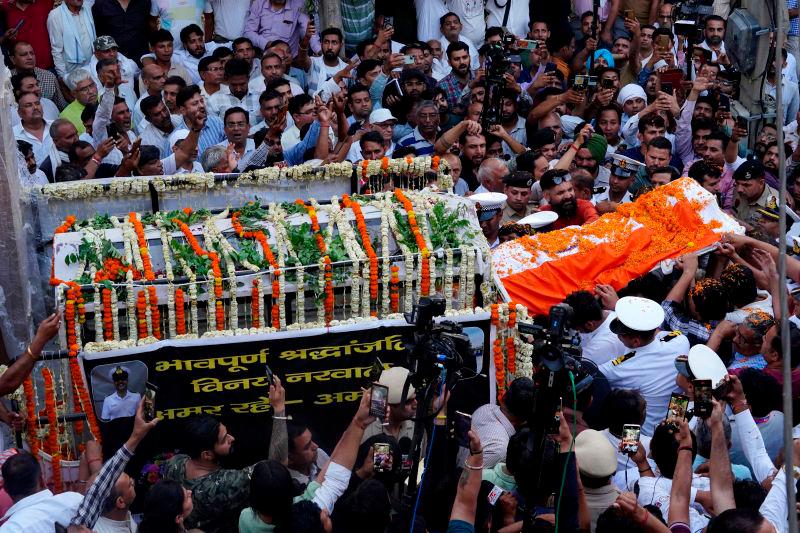 India targets Pakistan with diplomatic moves after Kashmir attack India targets Pakistan with diplomatic moves after Kashmir attack