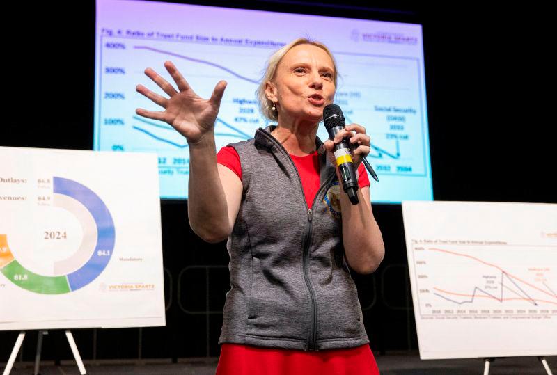 Indiana Republican lawmaker's town hall a crowd-fest of boos and jeers as she defends Trump spending cuts Indiana Republican lawmaker's town hall a crowd-fest of boos and jeers as she defends Trump spending cuts