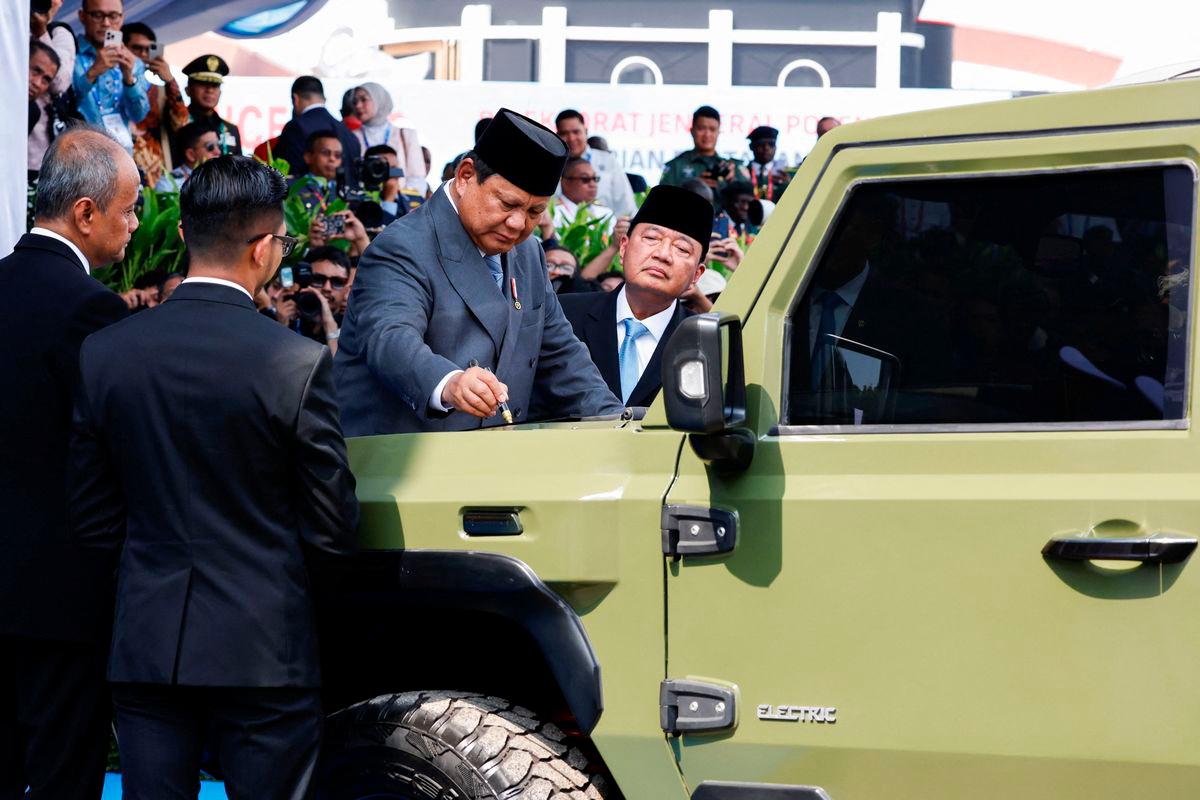 Indonesia tidak bercita-cita jadi kuasa ketenteraan global, kata Prabowo Indonesia tidak bercita-cita jadi kuasa ketenteraan global, kata Prabowo