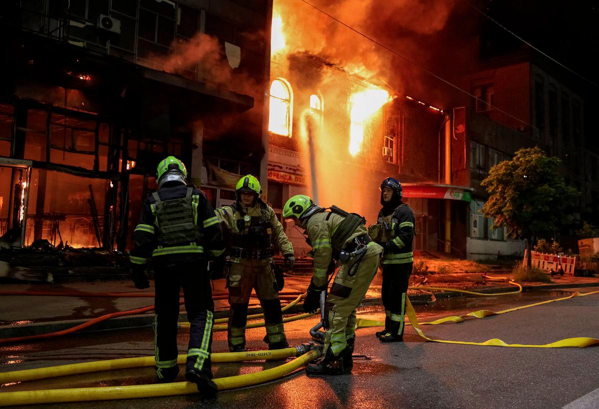 Intense Russian air attack on Ukraine’s capital kills four