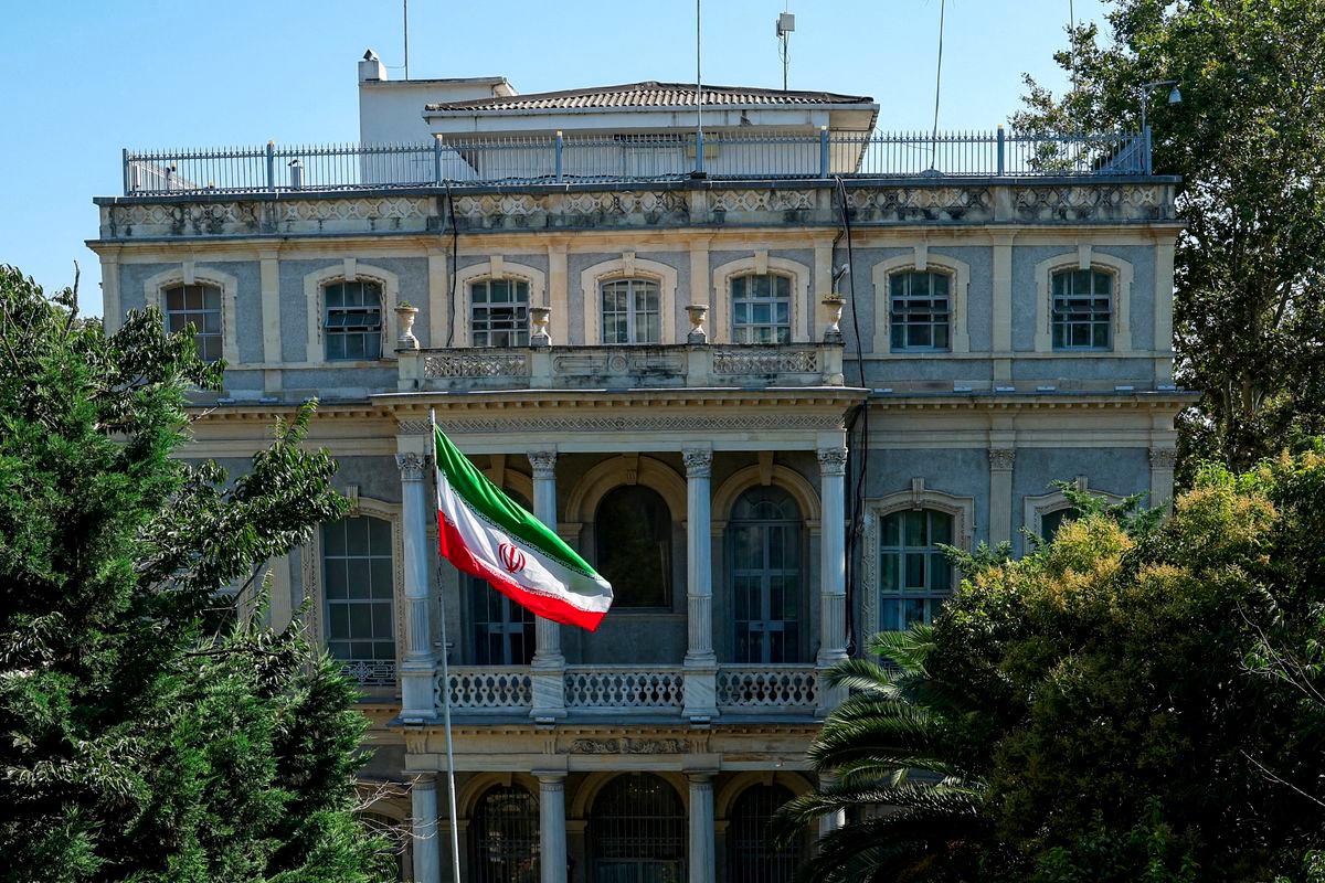 Iran warns European powers of consequences for UN sanctions move