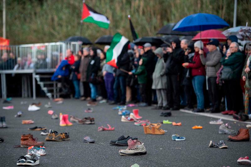 Israel presses ground offensive in Gaza