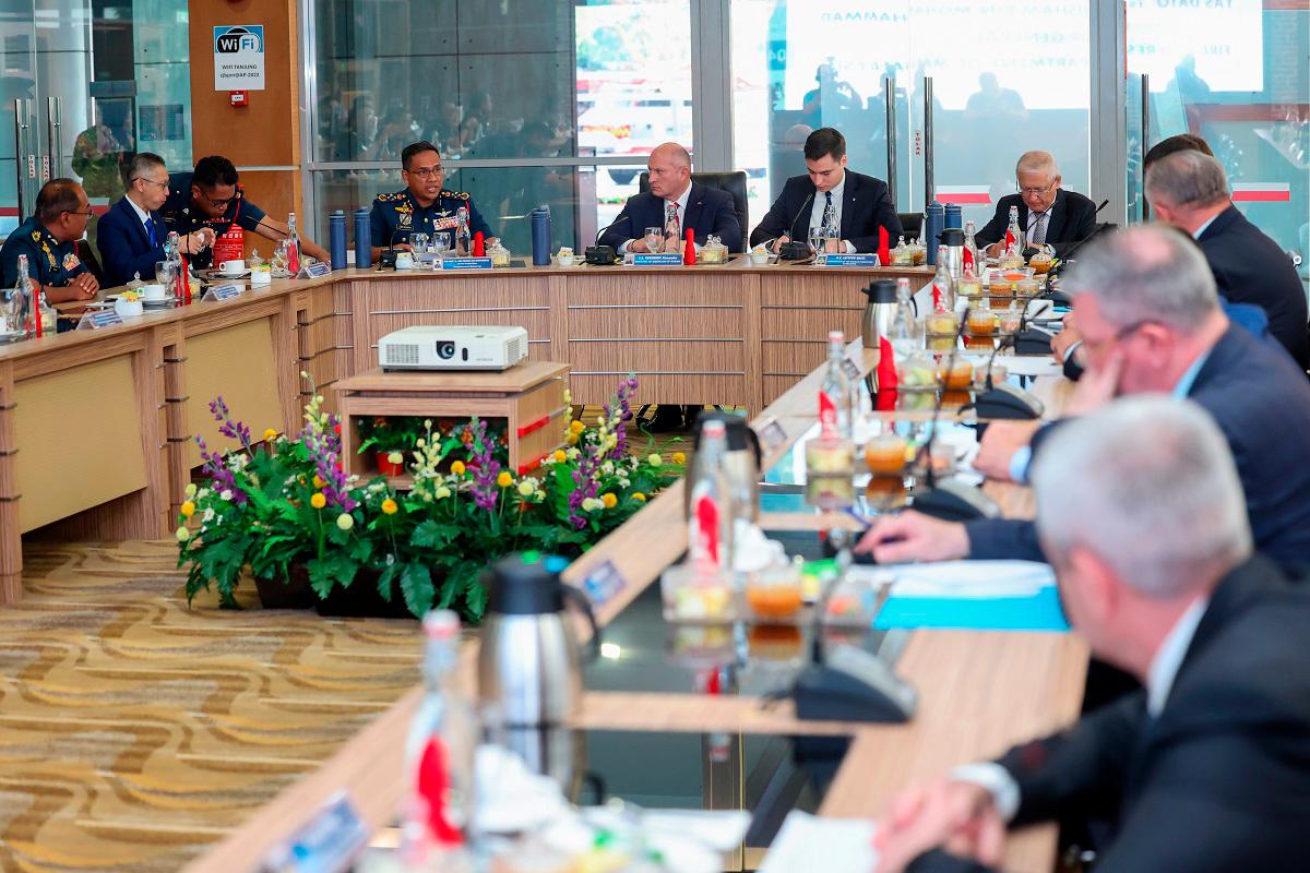 JBPM hasrat pelajari penggunaan AI, robotik daripada Rusia - Nor Hisham